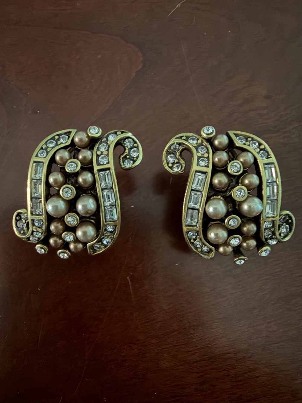 HEIDI DAUS "A Return To Grace" Taupe Omega-Back Pierced Earrings EUC Signed